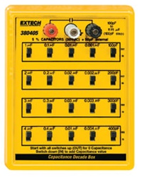 Extech 380405 - Caja de decadas de capacitancia. Caja de capacitancia con 5 rangos.