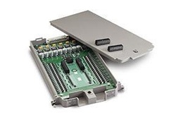 Keithley 7710 - Modulo Multiplexor Diferencial, 20 Acanalan del estado sólido/la Vida Larga CjC y Terminales de Tornillo W/automático