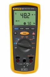 Fluke 1503. Probador de Resistencia de Aislamiento Megger. Mide hasta 2000 Mohms con un voltaje de prueba de 1000V.